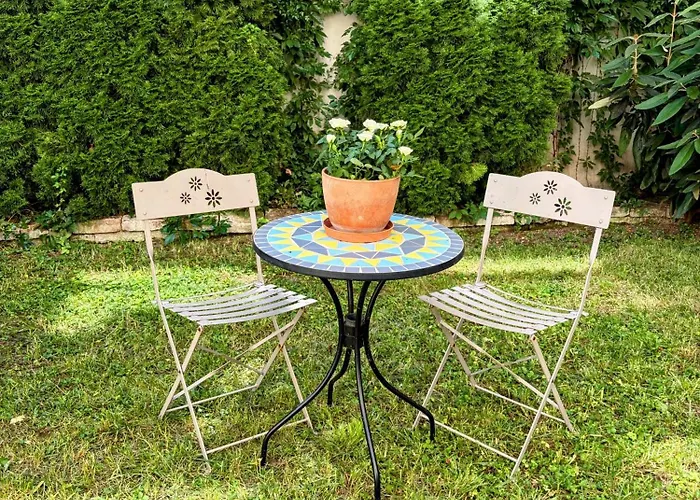 Garden In Center Apartamento